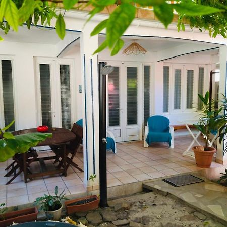 Habitation SANTOS 4 personnes Terre de Haut Les Saintes Extérieur photo