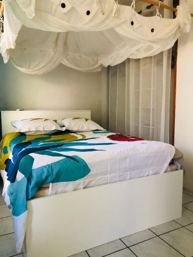 Habitation SANTOS 4 personnes Terre de Haut Les Saintes Extérieur photo