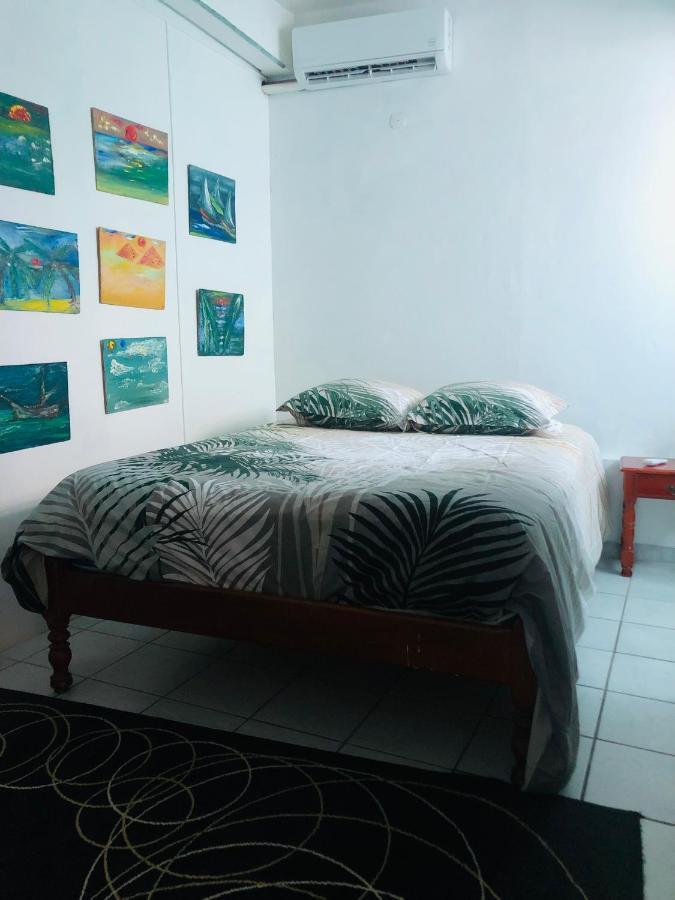 Habitation SANTOS 4 personnes Terre de Haut Les Saintes Extérieur photo